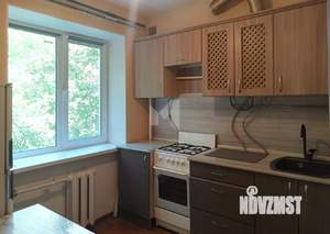2-к квартира, вторичка, 42м2, 3/3 этаж