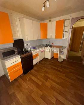 3-к квартира, вторичка, 74м2, 1/9 этаж