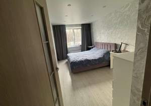 2-к квартира, вторичка, 63м2, 1/17 этаж