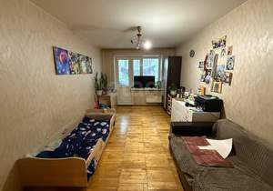 2-к квартира, вторичка, 52м2, 1/10 этаж