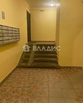 2-к квартира, вторичка, 63м2, 1/17 этаж