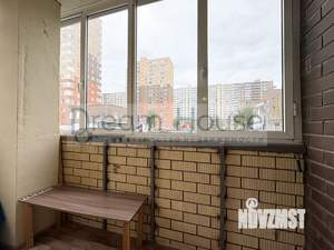 2-к квартира, вторичка, 65м2, 1/17 этаж