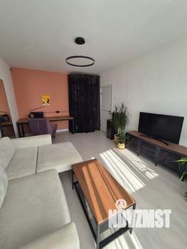 2-к квартира, вторичка, 52м2, 10/17 этаж