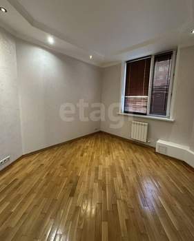 3-к квартира, вторичка, 77м2, 8/19 этаж