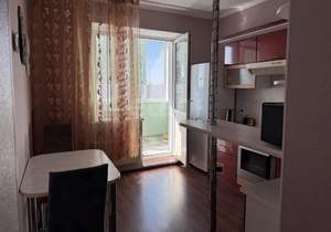 2-к квартира, вторичка, 70м2, 7/17 этаж