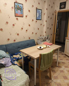 2-к квартира, вторичка, 63м2, 10/17 этаж