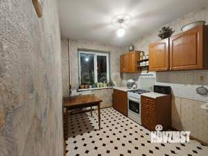 3-к квартира, вторичка, 63м2, 10/10 этаж