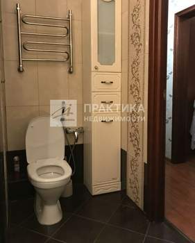 2-к квартира, вторичка, 62м2, 10/17 этаж