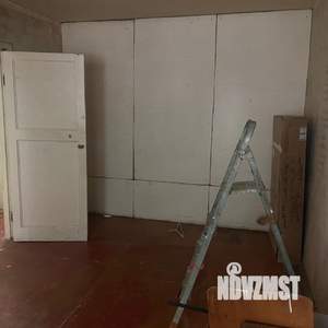 2-к квартира, вторичка, 43м2, 1/4 этаж