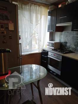 2-к квартира, вторичка, 42м2, 1/5 этаж