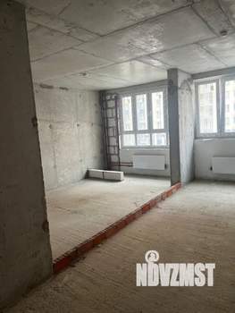 Студия квартира, вторичка, 70м2, 3/17 этаж