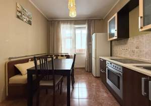 2-к квартира, вторичка, 63м2, 9/17 этаж