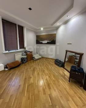 3-к квартира, вторичка, 77м2, 8/19 этаж