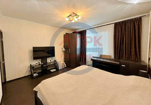 2-к квартира, вторичка, 53м2, 1/4 этаж