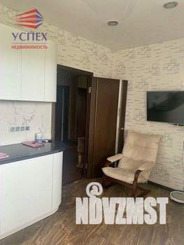 2-к квартира, вторичка, 64м2, 7/18 этаж