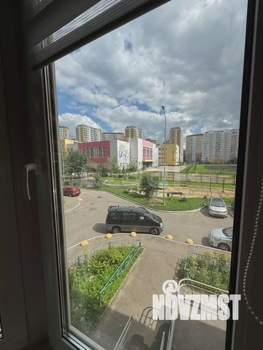 2-к квартира, вторичка, 64м2, 2/24 этаж