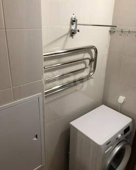 2-к квартира, вторичка, 65м2, 1/17 этаж
