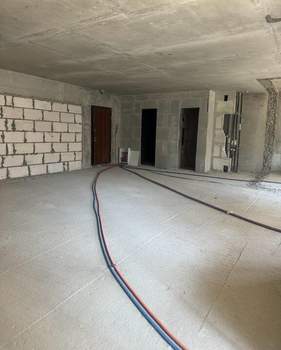 2-к квартира, вторичка, 83м2, 1/6 этаж