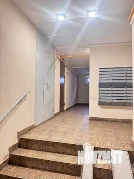 2-к квартира, вторичка, 53м2, 1/9 этаж