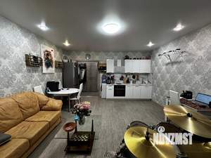 2-к квартира, вторичка, 67м2, 1/17 этаж