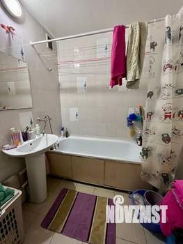2-к квартира, вторичка, 64м2, 1/17 этаж