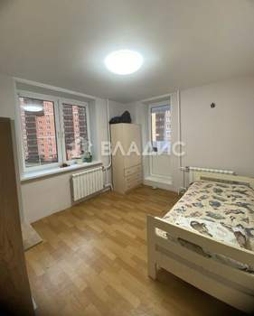 3-к квартира, вторичка, 77м2, 4/15 этаж