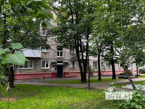 2-к квартира, вторичка, 42м2, 1/5 этаж