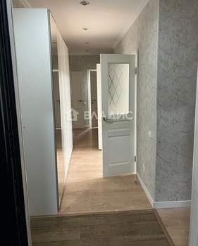 3-к квартира, вторичка, 90м2, 7/25 этаж