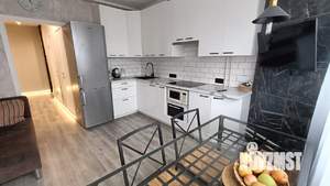 2-к квартира, вторичка, 63м2, 9/17 этаж