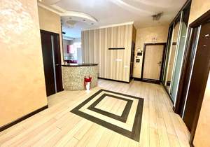 2-к квартира, вторичка, 64м2, 3/17 этаж