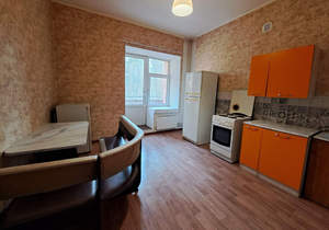 4-к квартира, вторичка, 146м2, 3/9 этаж