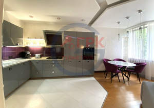 2-к квартира, вторичка, 75м2, 2/4 этаж
