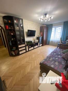 3-к квартира, вторичка, 58м2, 8/9 этаж