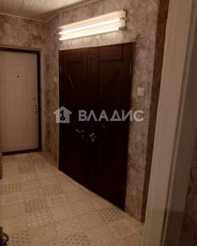 2-к квартира, вторичка, 40м2, 5/5 этаж