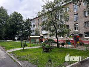 2-к квартира, вторичка, 43м2, 1/4 этаж