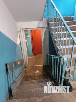 3-к квартира, вторичка, 54м2, 1/9 этаж