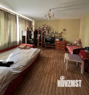 2-к квартира, вторичка, 64м2, 1/17 этаж