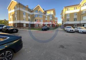 2-к квартира, вторичка, 72м2, 2/4 этаж