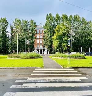 3-к квартира, вторичка, 210м2, 1/3 этаж