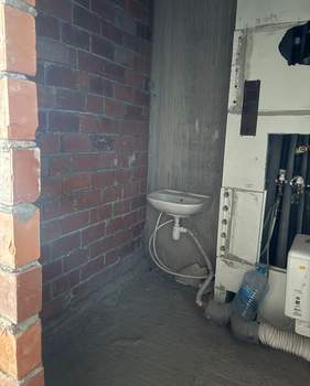 2-к квартира, вторичка, 78м2, 1/6 этаж