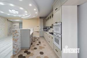 2-к квартира, вторичка, 103м2, 4/4 этаж