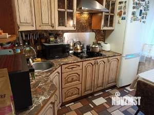 3-к квартира, вторичка, 54м2, 1/9 этаж