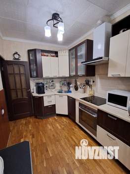 2-к квартира, вторичка, 64м2, 1/7 этаж