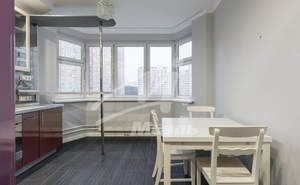 2-к квартира, вторичка, 63м2, 7/17 этаж