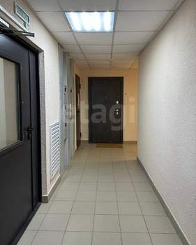 3-к квартира, вторичка, 68м2, 17/17 этаж