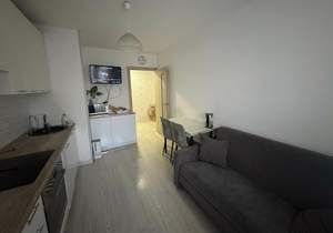 2-к квартира, вторичка, 63м2, 1/17 этаж