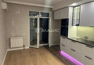 3-к квартира, вторичка, 90м2, 7/25 этаж