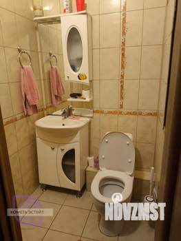 2-к квартира, вторичка, 63м2, 10/17 этаж