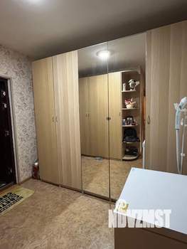 2-к квартира, вторичка, 64м2, 1/17 этаж