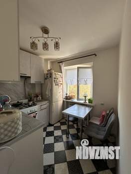 2-к квартира, вторичка, 42м2, 5/5 этаж